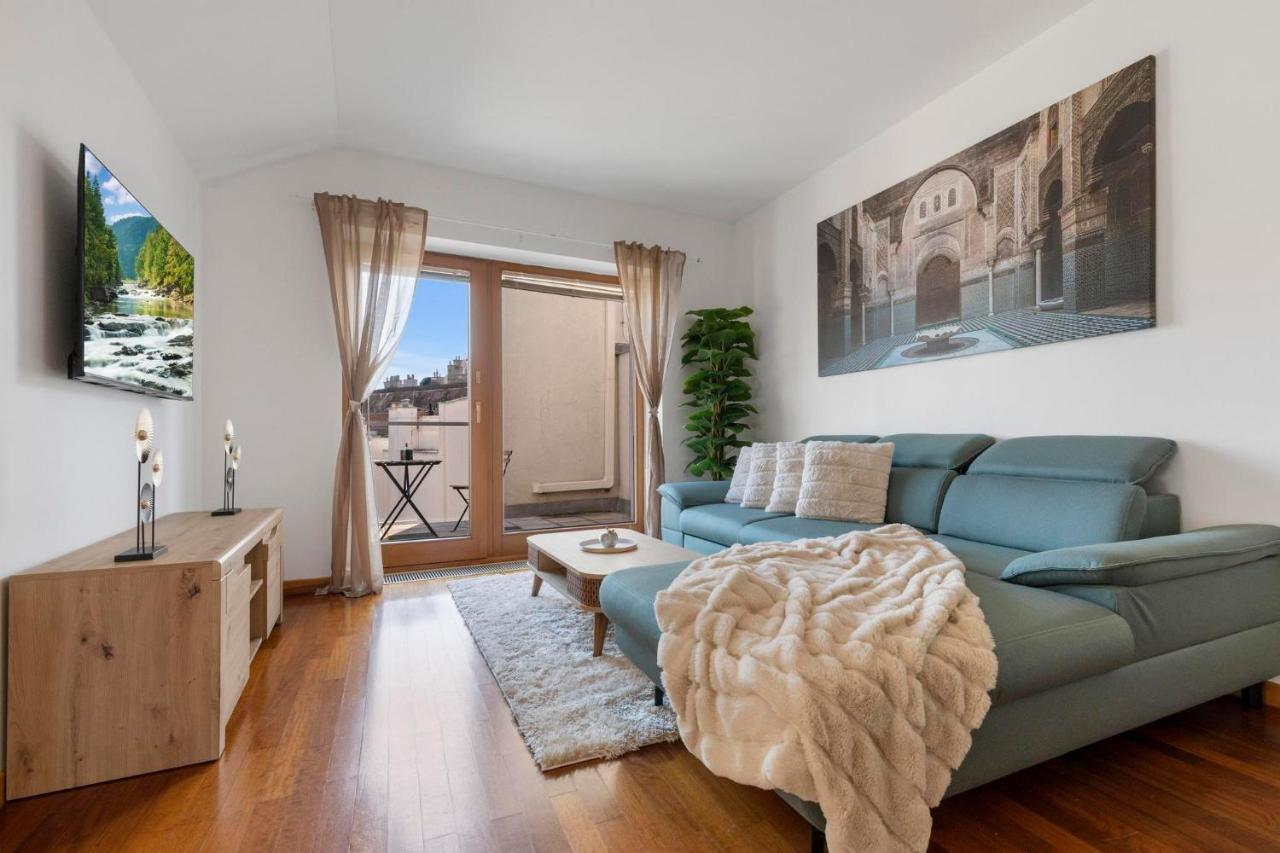 شقة Urban Elegance Retreat براتسيلافا المظهر الخارجي الصورة