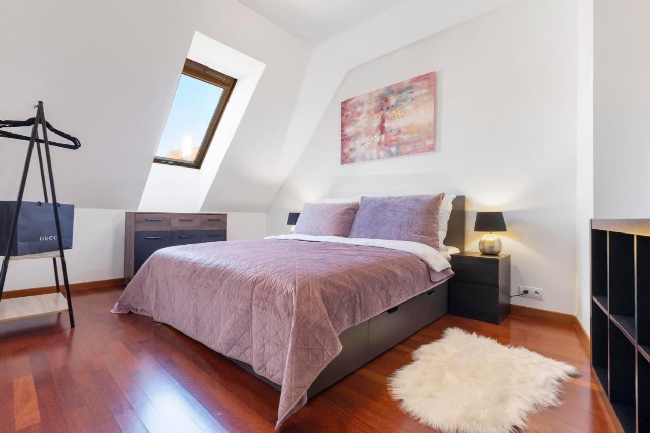 شقة Urban Elegance Retreat براتسيلافا المظهر الخارجي الصورة